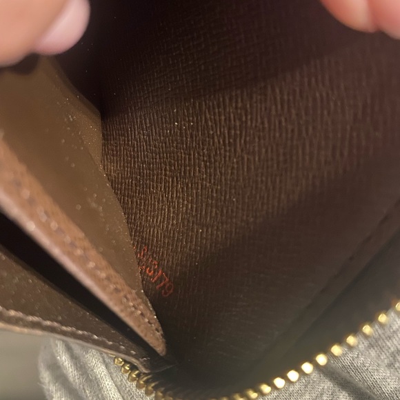 LV LOUIS VUITTON “ZIPPY” WALLET - Picture 4 of 4